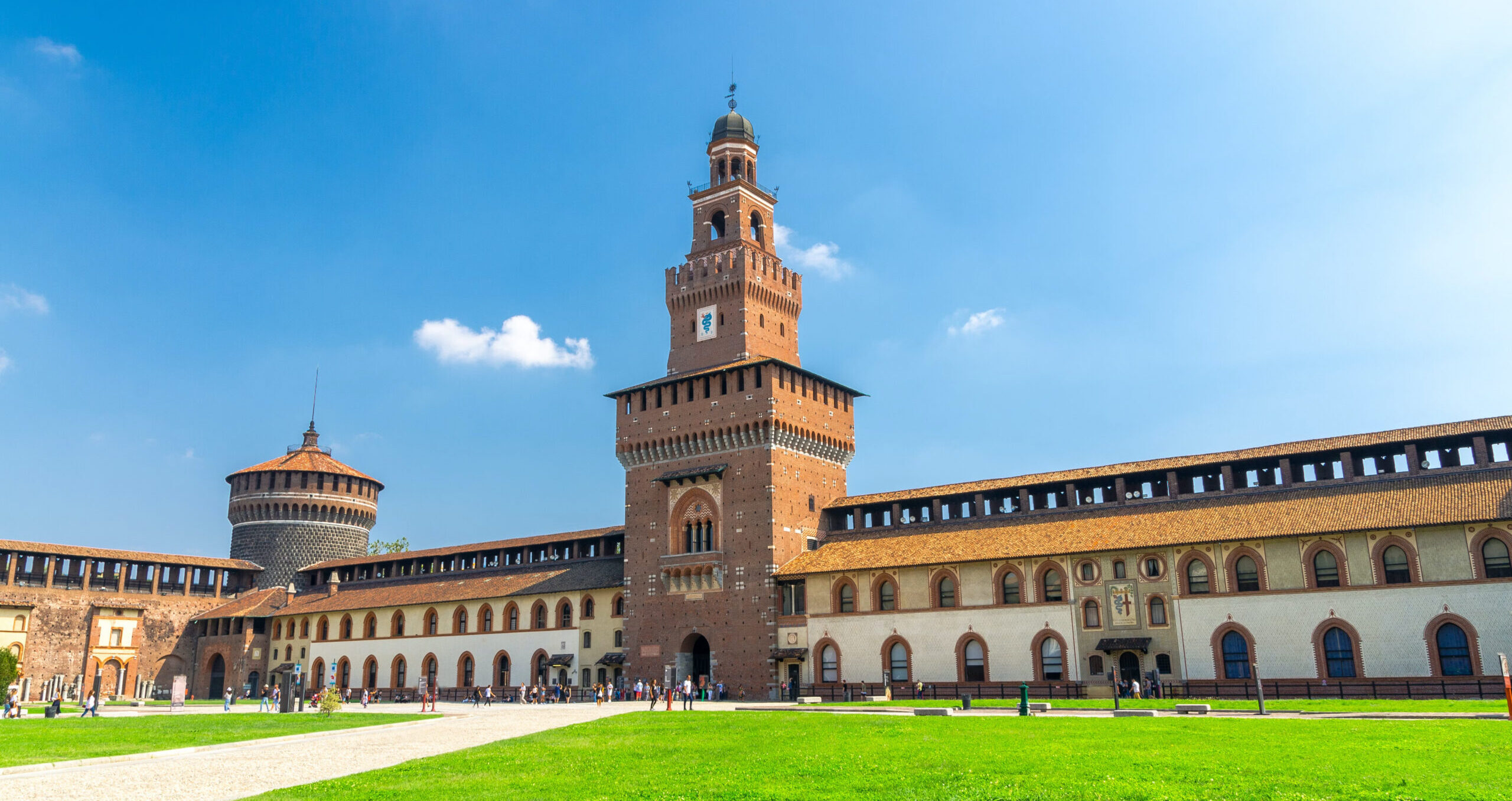 MILAN DUOMO, SFORZA CASTLE, LA SCALA THEATRE TOUR