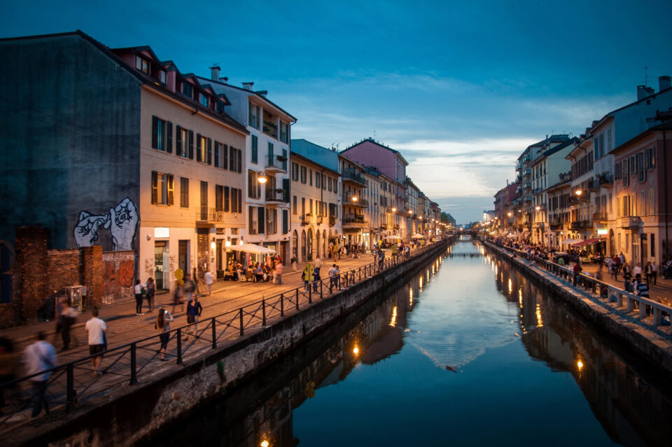 milan-navigli-canals-by-boat